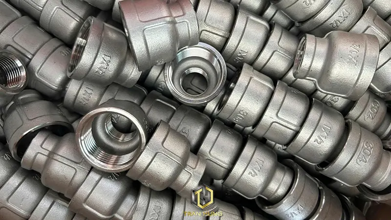Bầu giảm ren inox